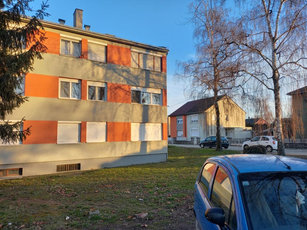 Apartment Sven Vinkovci Exterior foto